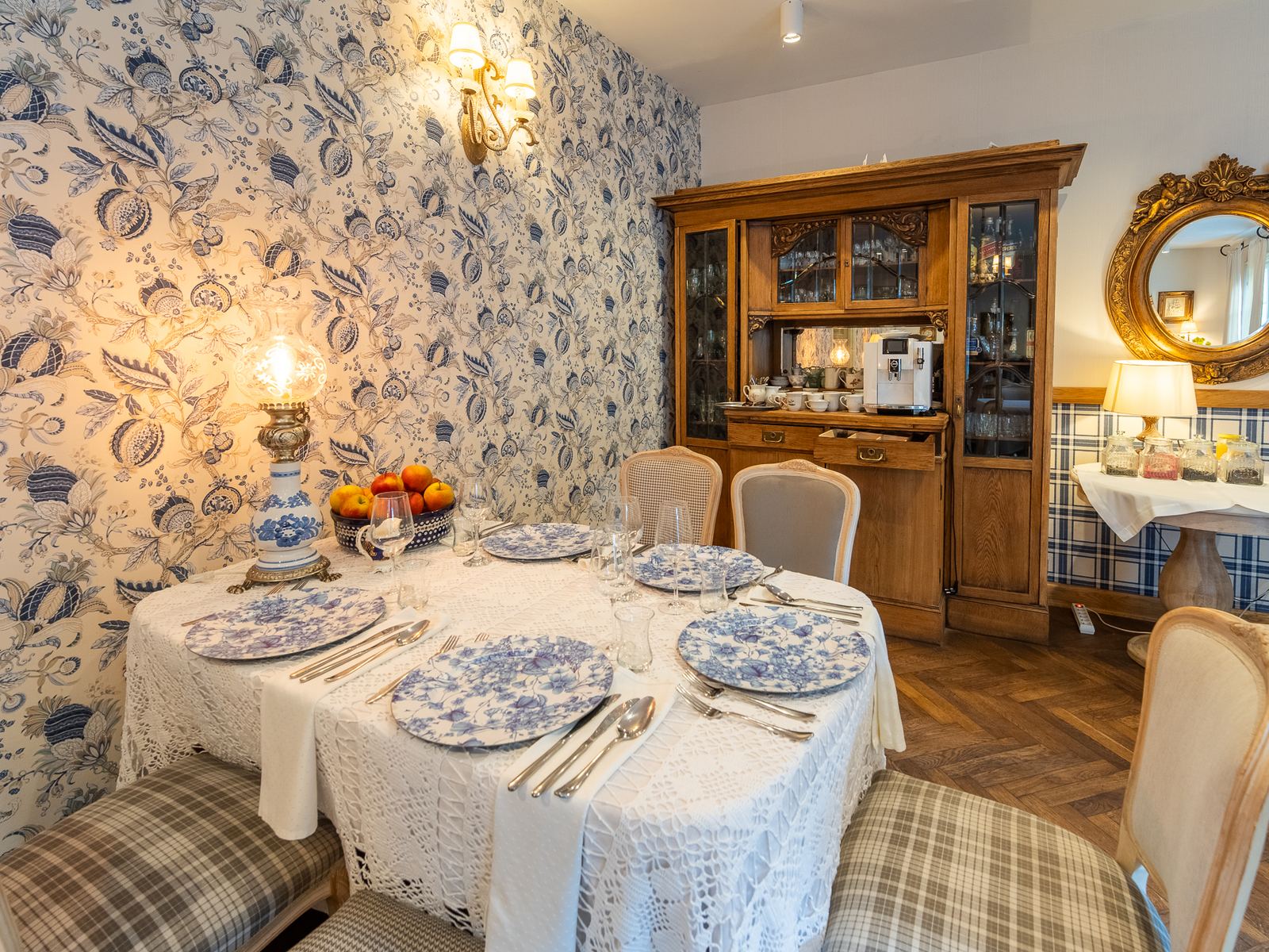 Restauracja CukroVia w Kutnie, sala restauracyjna